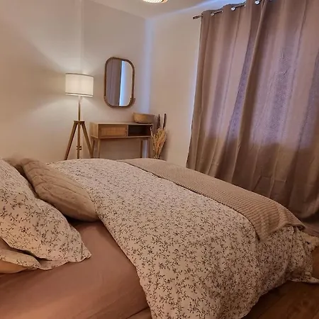 Les Allies דירה *